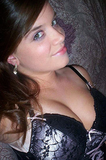 Sexy Amateur Busty Chicks