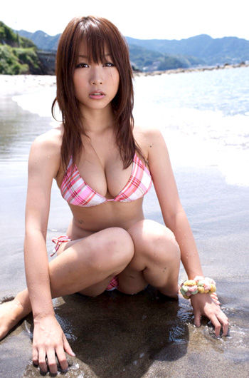 Asian Girl Got Wet