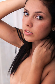 Sexy Kantata Gets Nude